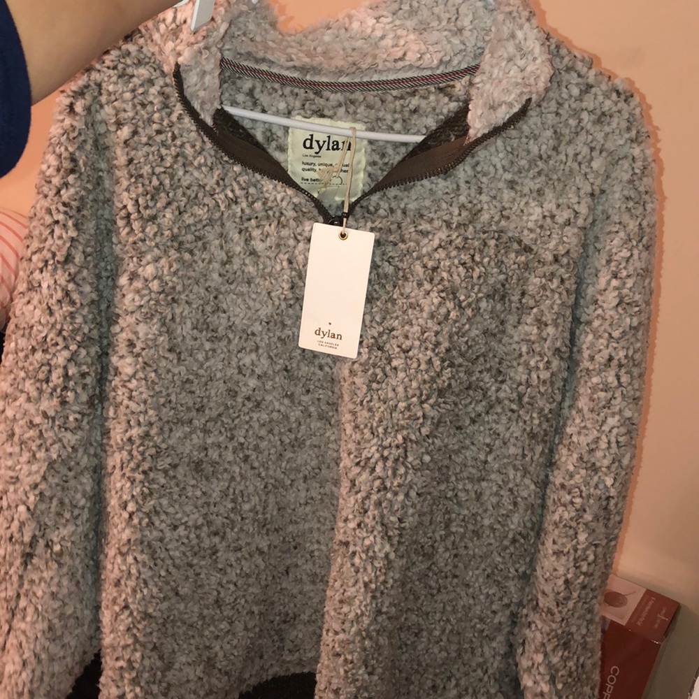 Dylan by True Grit Frosty Tipped Sherpa